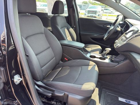 Used 2023 Chevrolet Malibu LS FWD image 10