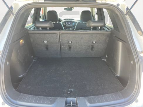 Used 2022 Chevrolet TrailBlazer ACTIV w/ Convenience Package image 9