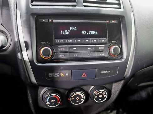 Used 2014 Mitsubishi Outlander Sport ES image 16