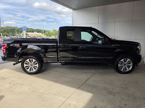 Used 2018 Ford F150 XL w/ Equipment Group 101A Mid AWD/4WD image 4