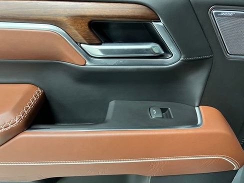 Used 2025 GMC Sierra 1500 Denali Ultimate image 44