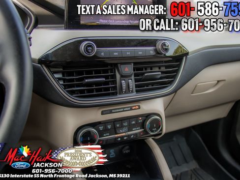 Certified 2022 Ford Escape SE w/ SE Sport Appearance Package AWD/4WD image 15
