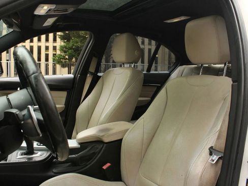 Used 2016 BMW 328i Sedan w/ M Sport Package RWD image 16