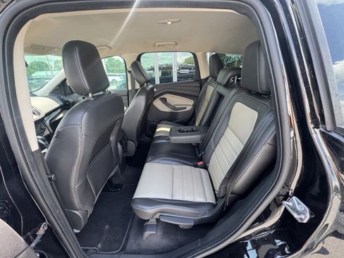 Used 2019 Ford Escape SEL FWD image 9