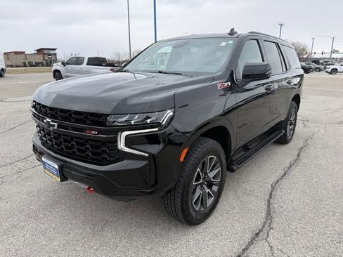 Used 2024 Chevrolet Tahoe Z71 w/ Luxury Package image 8