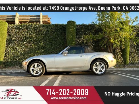 Used 2007 MAZDA MX-5 Miata Sport RWD image 11