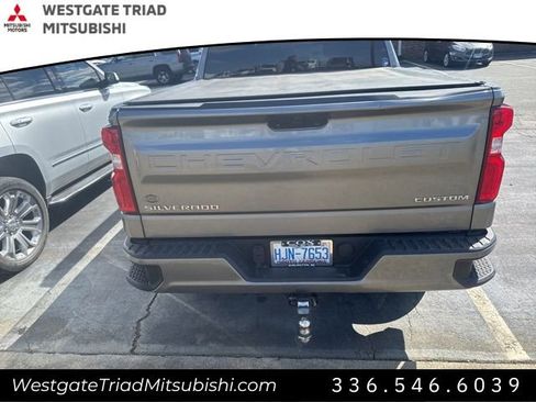 Used 2021 Chevrolet Silverado 1500 Custom image 11