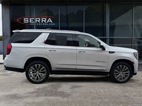 Used 2021 GMC Yukon Denali w/ Denali Premium Package AWD/4WD image 6