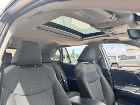 Used 2023 Toyota RAV4 XLE w/ Convenience Package FWD image 17