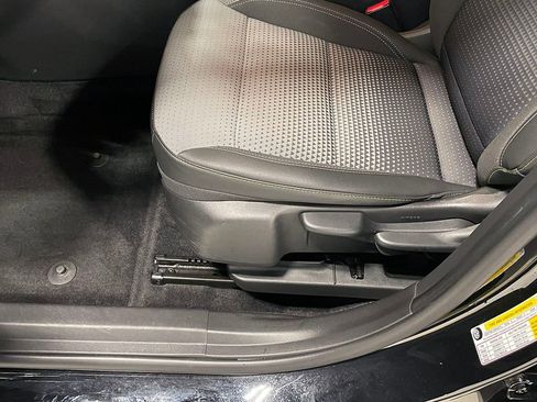 Used 2024 Chevrolet Trax LT image 19