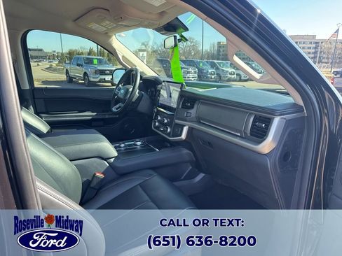 Used 2024 Ford Expedition XLT AWD/4WD image 38