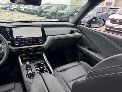 Used 2024 Lexus TX 350 AWD image 18