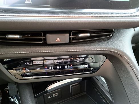 Used 2022 Buick Envision Preferred image 18