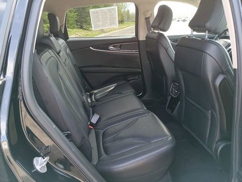 Used 2022 Lincoln Nautilus AWD image 20