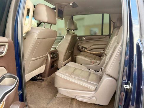 Used 2017 GMC Yukon XL Denali w/ Open Road Package AWD/4WD image 7