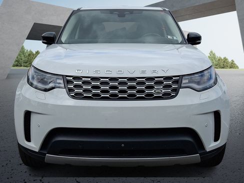 Used 2024 Land Rover Discovery S AWD/4WD image 2