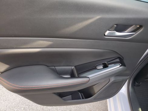 Used 2024 Nissan Altima 2.5 SR FWD image 16
