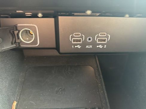 Used 2024 Jeep Wagoneer Series II AWD/4WD image 34