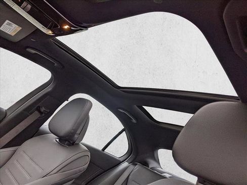 Used 2025 Mercedes-Benz C 300 4MATIC Sedan image 15