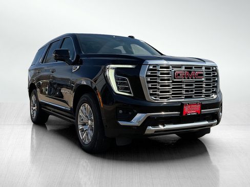 Used 2025 GMC Yukon Denali w/ Sun & Power Step Package AWD/4WD image 7