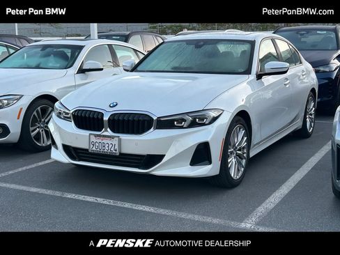 Used 2023 BMW 330i Sedan w/ Premium Package RWD image 1