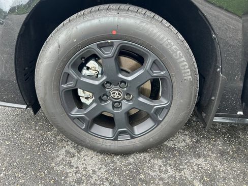 New 2026 Toyota Sienna XLE Woodland Edition AWD/4WD image 29