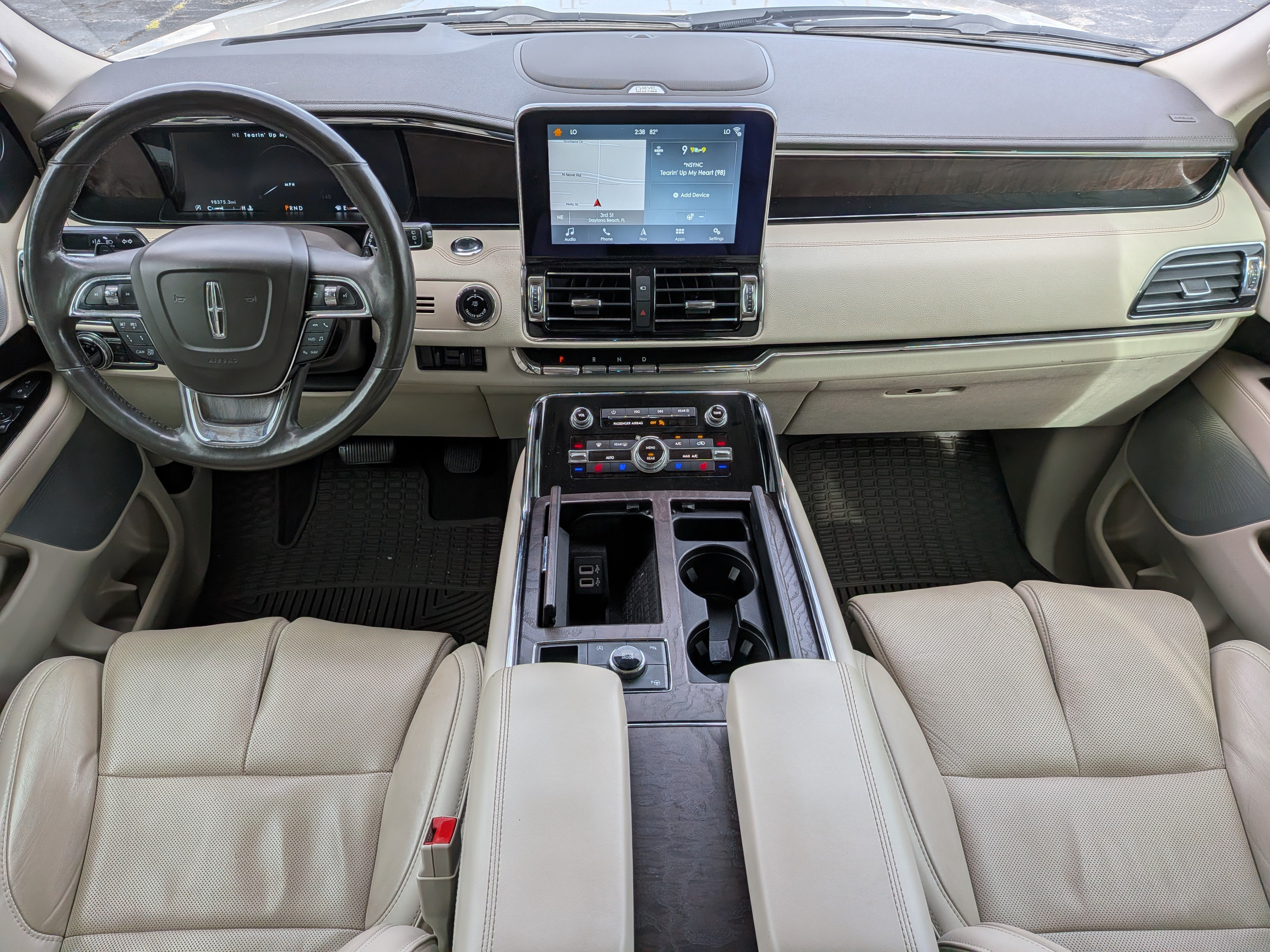 Used 2019 Lincoln Navigator Reserve AWD/4WD image 14