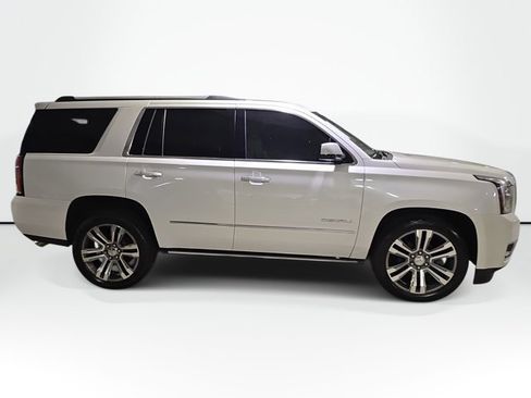Used 2019 GMC Yukon Denali w/ Denali Ultimate Package AWD/4WD image 4