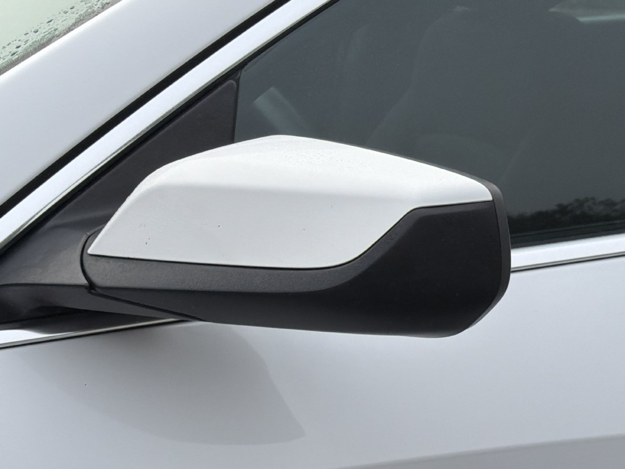 Used 2024 Chevrolet Malibu LT FWD image 30