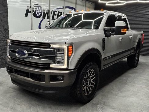 Used 2019 Ford F250 King Ranch w/ King Ranch Ultimate Package AWD/4WD image 2