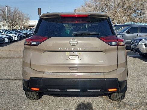 Certified 2025 Nissan Rogue SV w/ SV Premium Package image 5