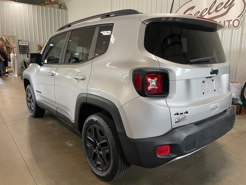 Used 2018 Jeep Renegade Sport w/ Power & Air Group AWD/4WD image 3