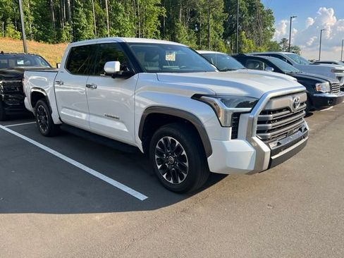 Used 2023 Toyota Tundra Limited AWD/4WD image 7