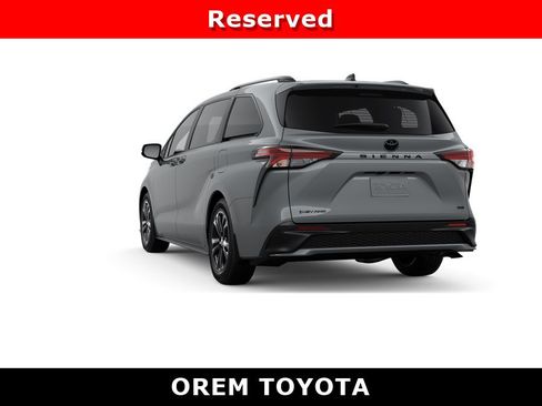 New 2026 Toyota Sienna XSE AWD/4WD image 4