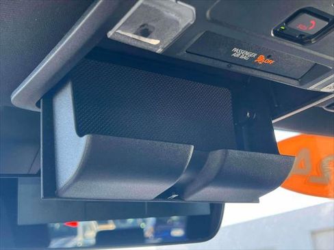 Used 2024 Toyota Tacoma TRD Off-Road image 29