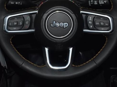 Used 2024 Jeep Wrangler Unlimited Sahara w/ Technology Group AWD/4WD image 24