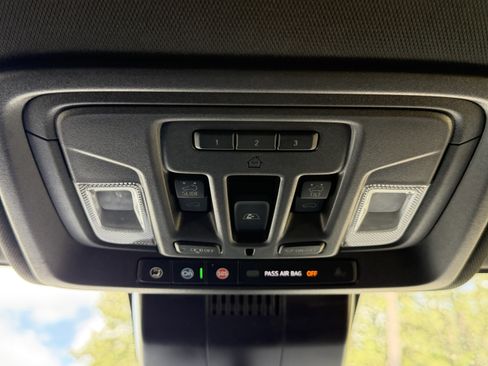 Used 2024 GMC Sierra 2500 AT4 w/ AT4 Premium Plus Package image 22