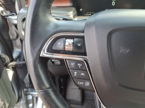 Used 2022 Lincoln Nautilus Reserve w/ Equipment Group 201A AWD/4WD image 18