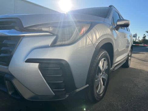 Used 2023 Subaru Ascent Premium w/ Convenience Package image 9