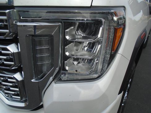 Used 2021 GMC Sierra 2500 Denali w/ Denali Ultimate Package image 29