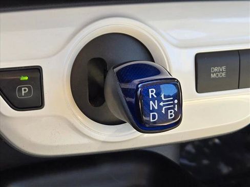 Used 2016 Toyota Prius Two image 14