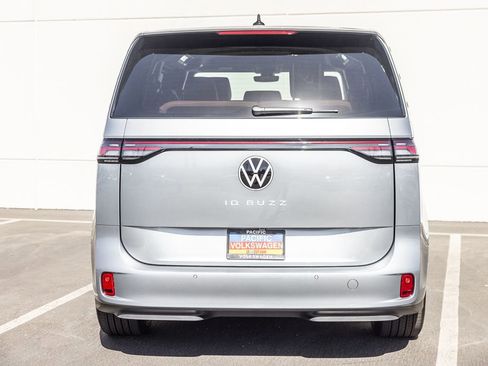 New 2025 Volkswagen ID. Buzz Pro S Plus AWD/4WD image 3