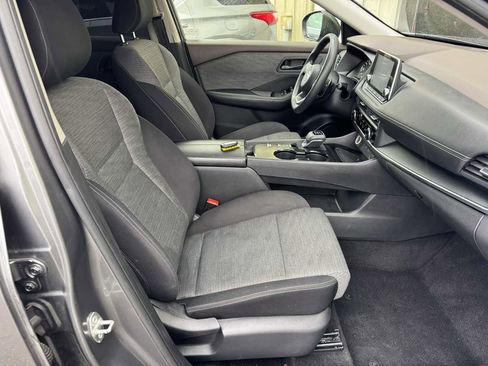 Used 2021 Nissan Rogue S image 12