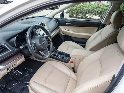 Used 2019 Subaru Outback 2.5i Limited AWD/4WD image 16