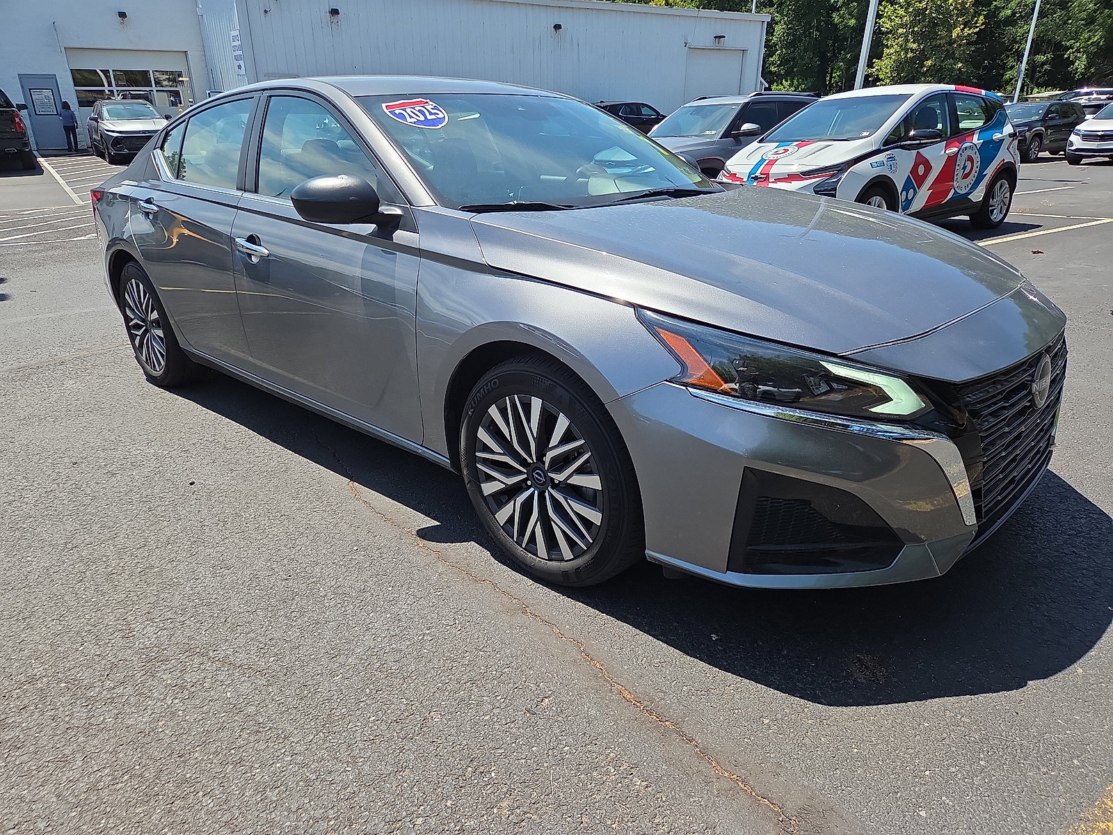 Used 2025 Nissan Altima 2.5 SV FWD image 1