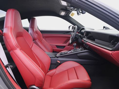 Used 2022 Porsche 911 GT3 image 26