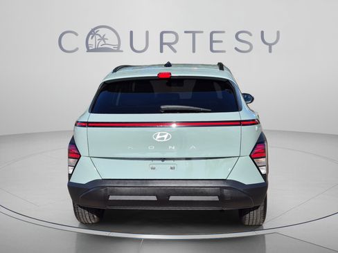 Certified 2025 Hyundai Kona SEL FWD image 4