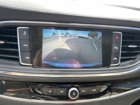 Used 2018 Buick Enclave Premium w/ Experience Buick Package AWD/4WD image 10