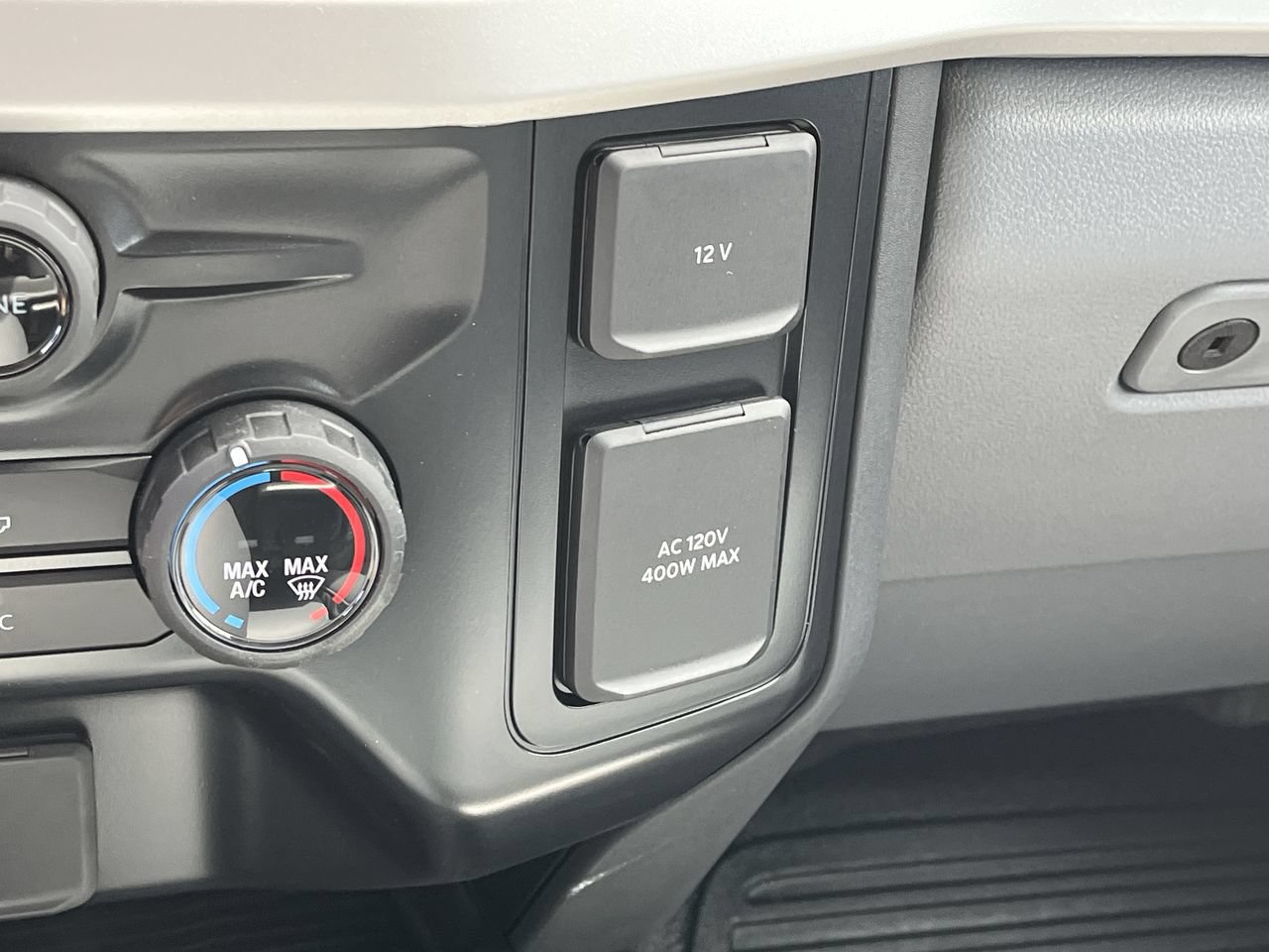 New 2026 Ford F550 4x4 Supercab Super Duty image 20