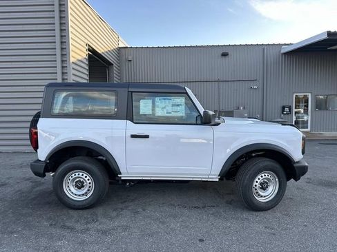 New 2025 Ford Bronco 2-Door image 5